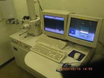 走査電子顕微鏡（SEM） S-2600H 写真1