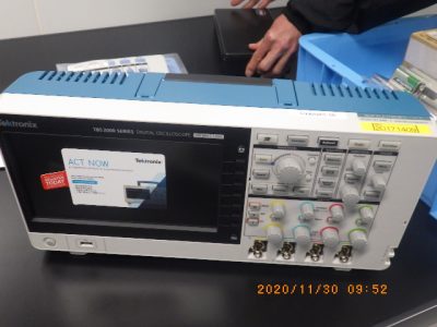デジタルオシロスコープ TBS2000SERIES 写真1