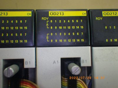 シーケンサー出力ユニット OD213 写真2