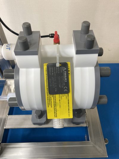 エアー駆動ダイヤフラムポンプ (液体用）フッ素樹脂タイプ TCT10TTDB 写真2