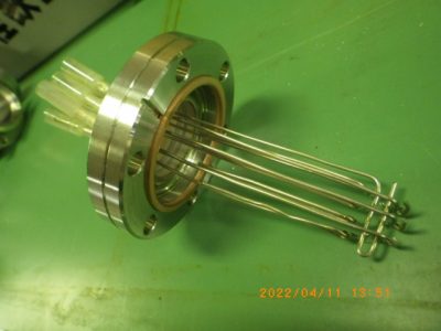 電流導入端子 写真2