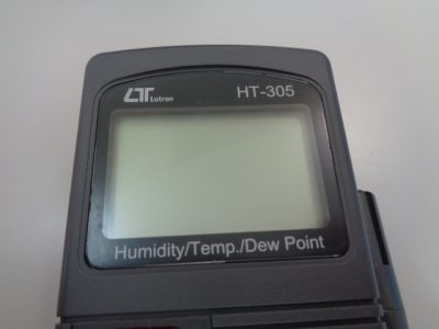 デジタル温湿度計/露点計 HT-305 写真2