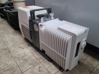 油回転式真空ポンプ PASCAL-2015SD 写真5