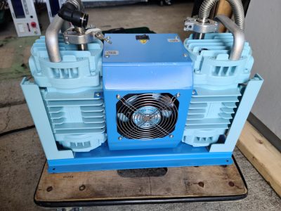 ダイアフラム式真空ポンプ DAU-100（高真空タイプ） 写真5