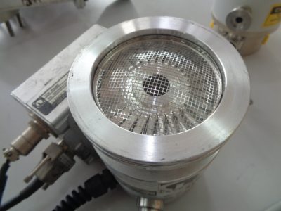 ターボ分子ポンプ TW70 写真3