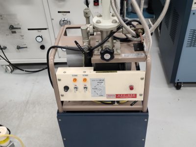 真空排気装置 VPC-050 写真2