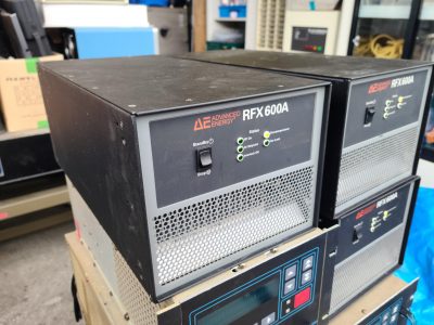 RF電源 RFX-600A 写真2
