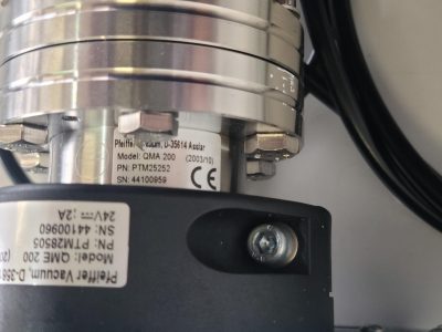 四重極質量分析計 QME200 写真1