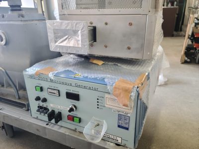 マイクロ波電源／発振器 IMG-2503 写真3