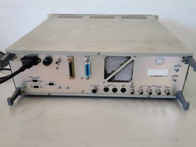 ロックインアンプ 5610B 写真2