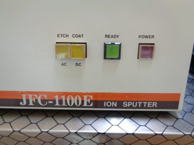 イオンスパッタ装置 JFC-1100E 写真2