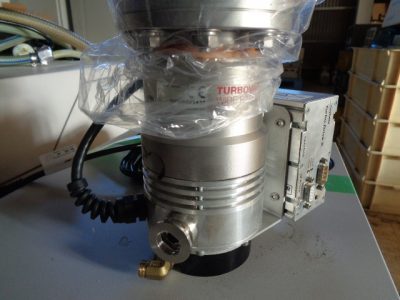 ターボ分子ポンプ TW70H 写真5