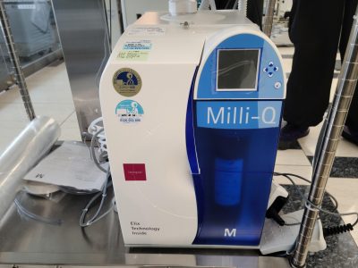 超純水製造装置 Mill-Q Integral 5 写真1