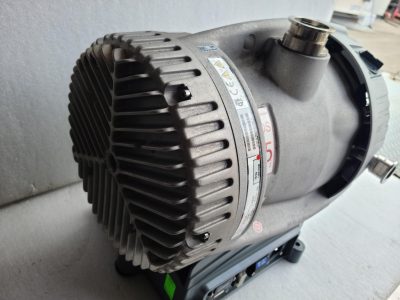 スクロールポンプ XDS35i 写真4