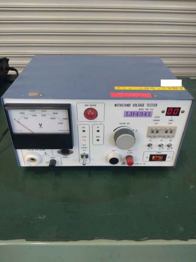 交流耐電圧試験器 TWV-550 写真2