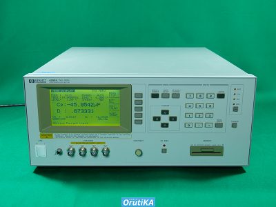 プレシジョンLCRメータ 4285A 写真1