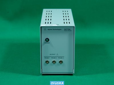 電流プローブ用電源 N2779A 写真1