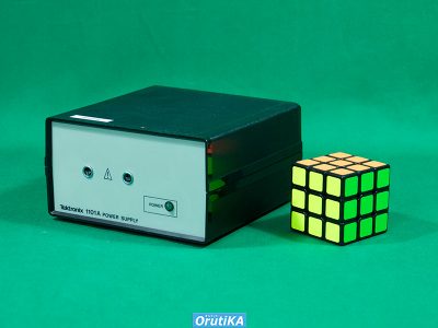 プローブ用電源 1101A 写真2