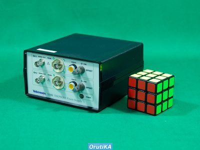 プローブ用電源 1103 写真2