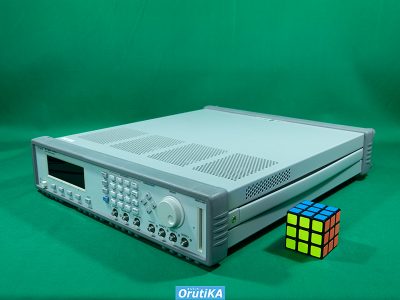 パルス / パターンジェネレーター 81130A (81131A×2内蔵) 写真2