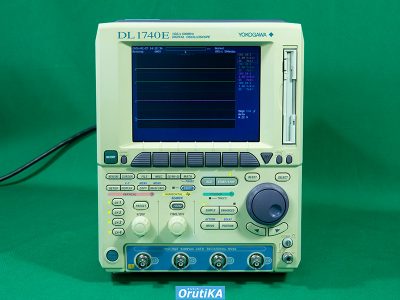 DL1740E デジタルオシロスコープ 7017-30 (DL1740E) 写真1