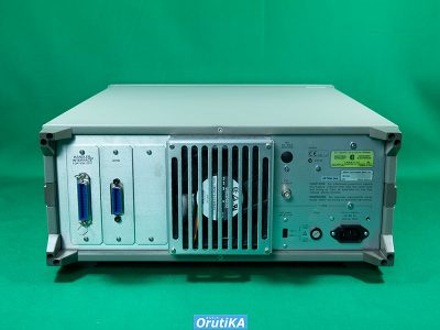 プレシジョンLCRメータ 4284A 写真3