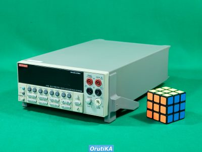 デジタルマルチメータ データアクイジション/マルチプレクサモジュール 2700/7708 写真2