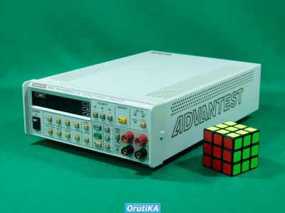 プログラマブル直流電圧/電流発生器 R6142 写真2