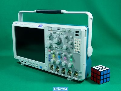 デジタル フォスファ オシロスコープ MDO4034C 写真2