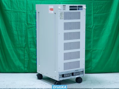 交流安定化電源 PCR6000LE 写真4
