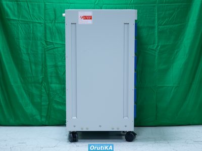 交流安定化電源 PCR6000LE 写真4