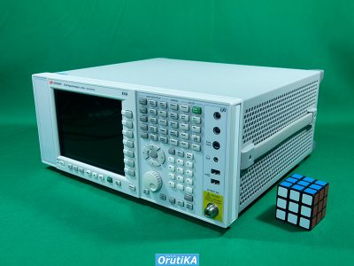 シグナルアナライザ N9010A (26.5GHz) 写真2