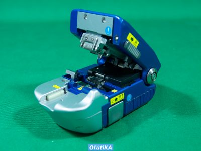 ハンディ光ファイバカッター FC-7R-M 写真3