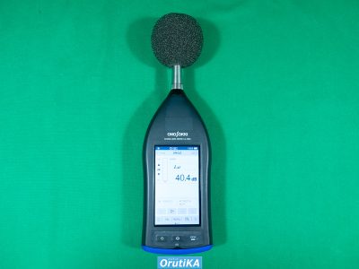 高機能精密騒音計 小野測器 NEW LA-7500