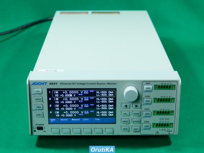 4CH 直流電圧・電流源/モニタ 6541 写真1