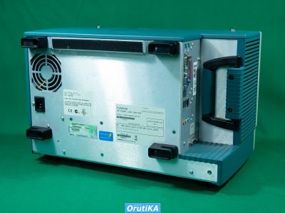 ロジックアナライザ TLA5204B 写真3