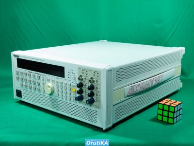 直流電圧電流発生器 NEW R6245 写真2