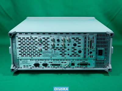 スペクトラムアナライザ NEW E4445A 写真3