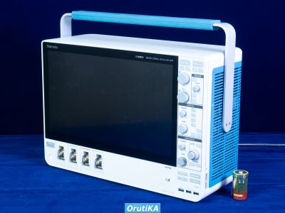 ミックスドシグナルオシロスコープ MSO54B 写真2