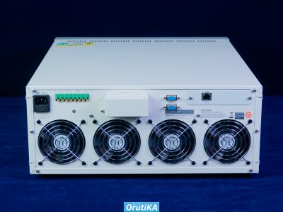 交流電子負荷装置 3270 写真3