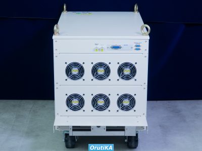 大容量直流電子負荷装置 34310C 写真3