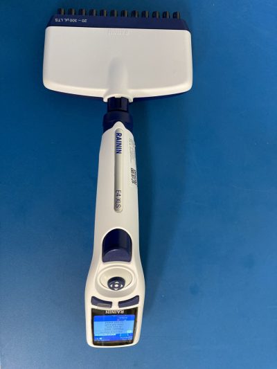電動マルチチャンネルピペット E4 XLS 20-300μL LTS 12チャンネル 写真2
