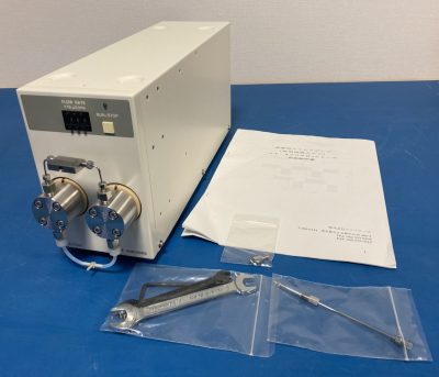 液体クロマトグラフ HPLC 送液用マイクロポンプ uf-4005SZB2 写真1