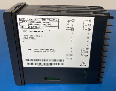 組み込み型 デジタル指示調節計 REX-F400 写真3