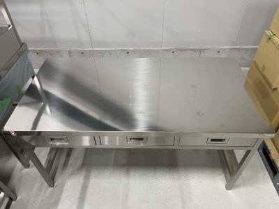 ステンレス実験台（引き出し３個） SKM-150Z 写真2