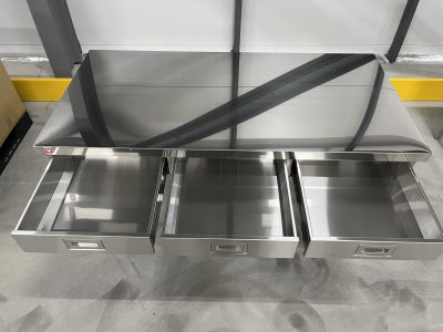 ステンレス実験台（引き出し３個） ★美品 2023年購入品★ SKM-150Z 写真3