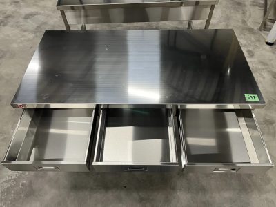ステンレス実験台（引き出し３個） ★美品 2023年購入品★ SKM-150Z 写真2