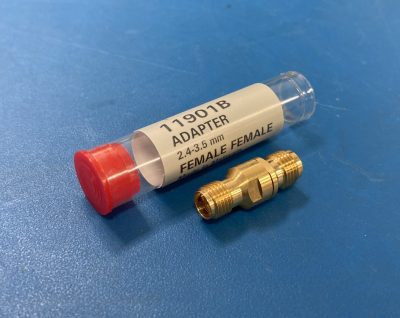度量衡グレードアダプタ 2.4 mm(メス) - 3.5mm(メス) DC-26.5 GHz キーサイト(HP/アジレント) Keysight 11901B