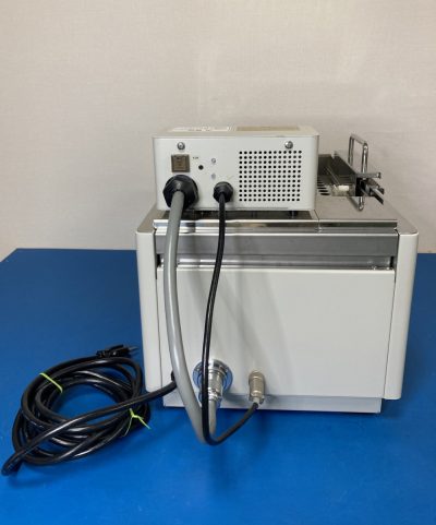 恒温振盪水槽 ユニサーモシェーカー 往復振とう 25mm NTS-4000BL 写真4