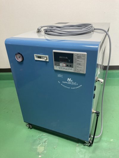LC-MS用 発生装置 総運転6000h N2 SUPPLYER 24F 写真1